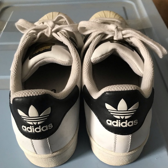 Men’s Size 9 GUC Adidas Superstar Sneakers - Picture 3 of 7